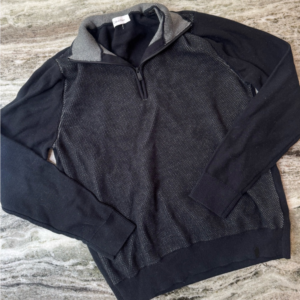 Calvin Klein Men’s Quarter Zip Pullover Sweater Grey/Black